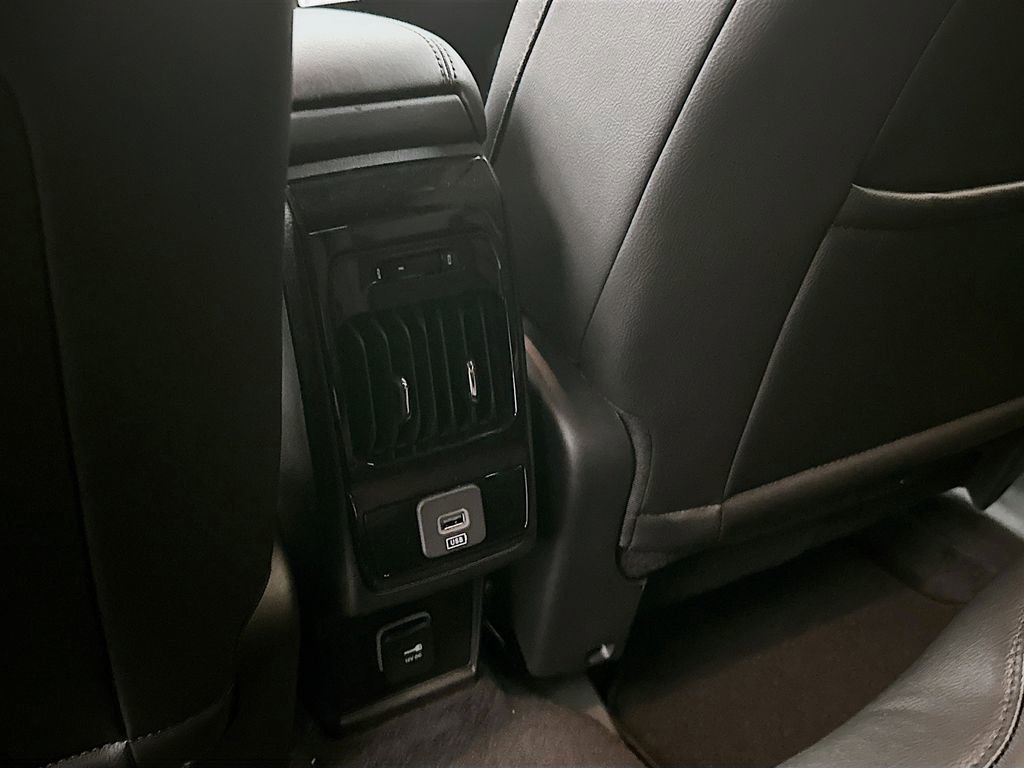 New 2026 Jeep Compass Latitude image 25