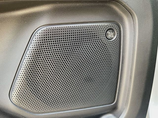 Used 2022 Ford Escape Titanium w/ Class II Trailer Tow Package image 25