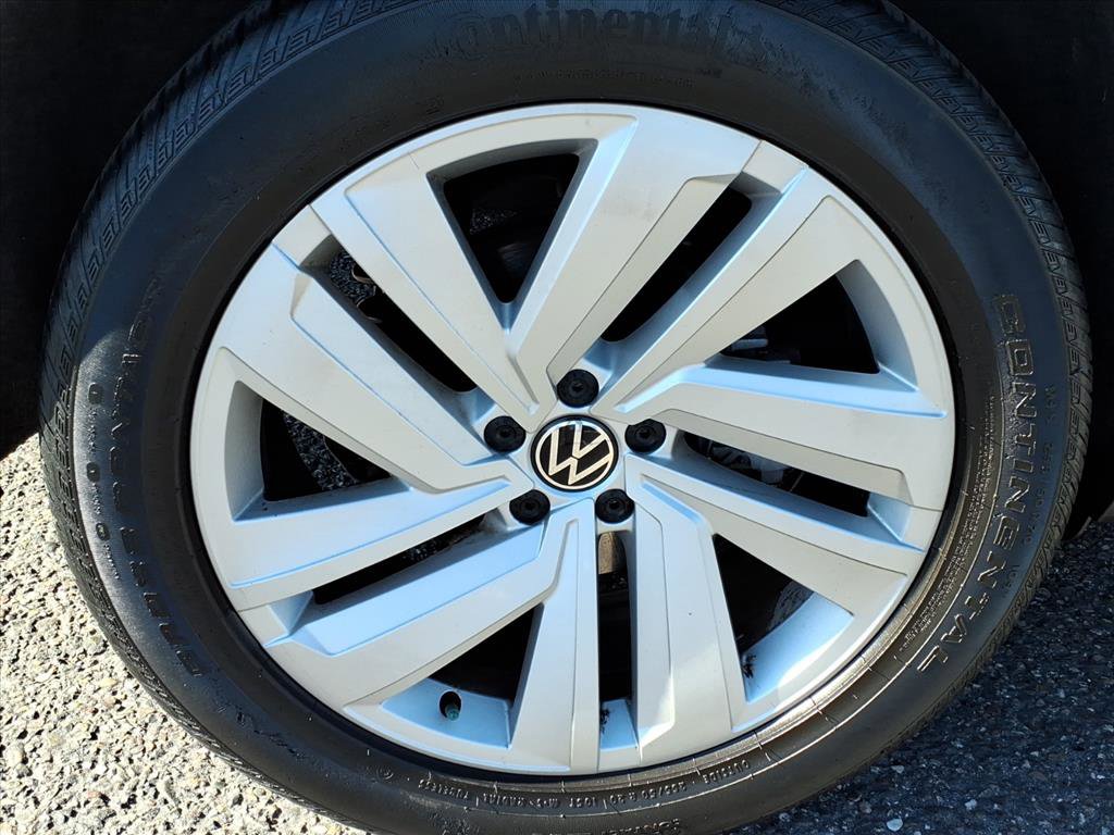 Certified 2021 Volkswagen Atlas SEL image 9