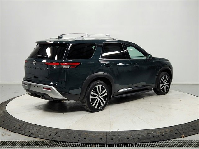 Used 2024 Nissan Pathfinder Platinum w/ Lighting Package (N93) image 7