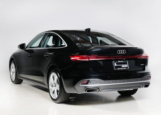 Used 2025 Audi A5 2.0T Premium Plus w/ Premium Plus AWD/4WD image 5