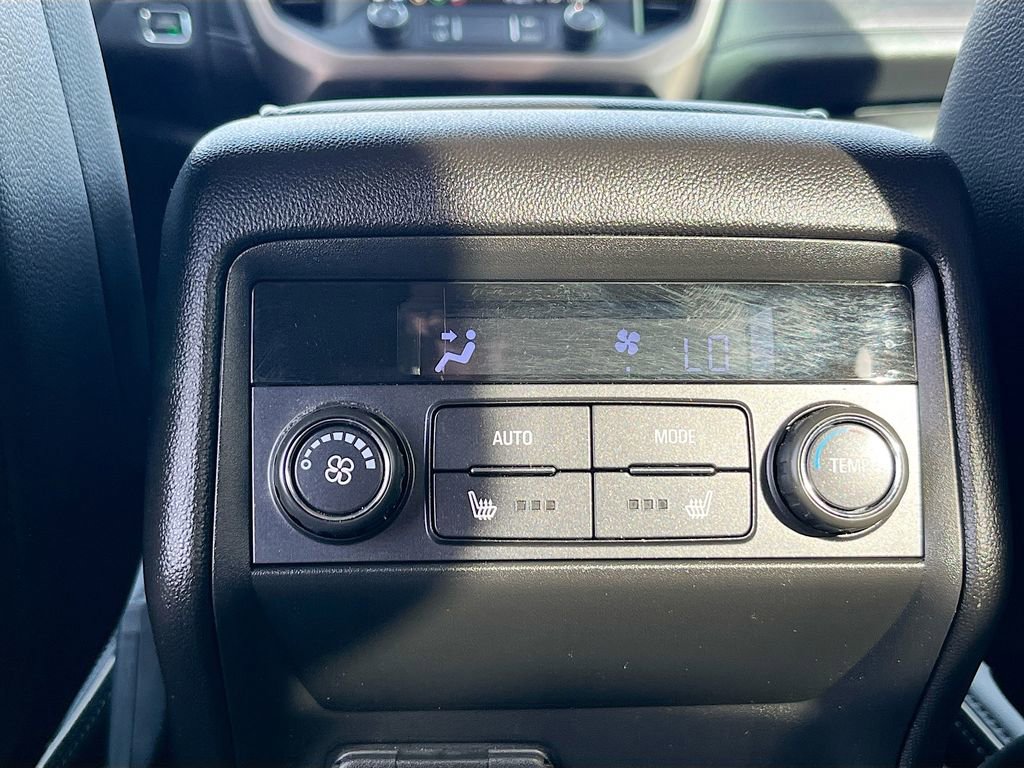 Used 2023 GMC Acadia Denali w/ Denali Technology Package FWD image 27