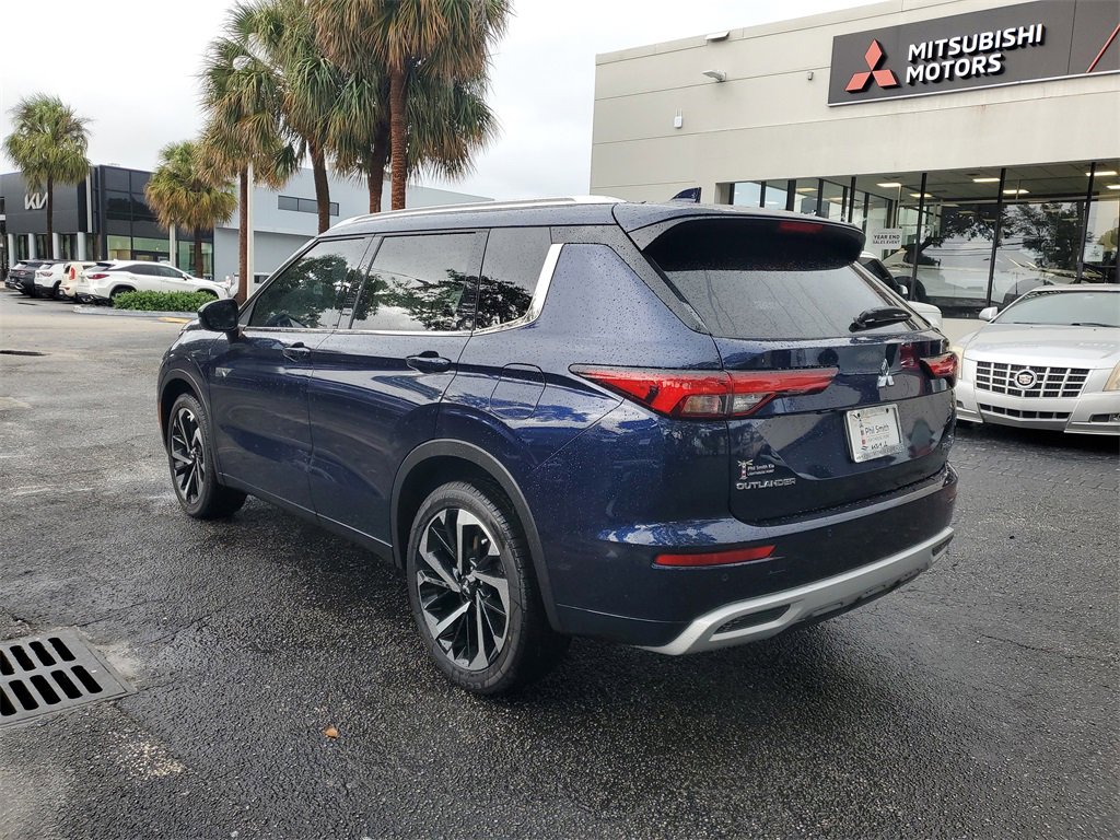 New 2025 Mitsubishi Outlander SEL image 6