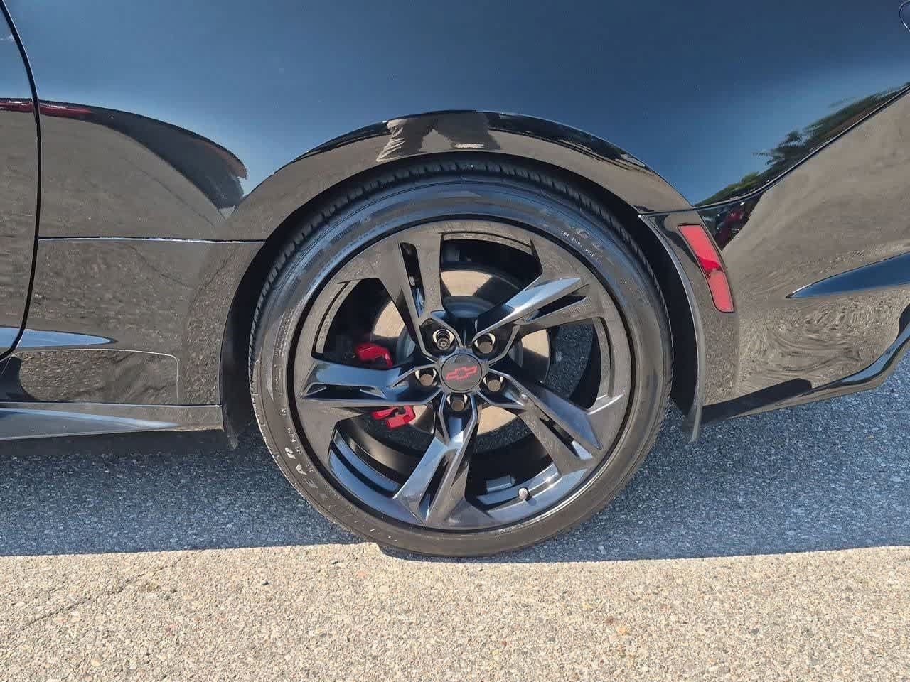 Used 2022 Chevrolet Camaro LT w/ RS Package RWD image 13