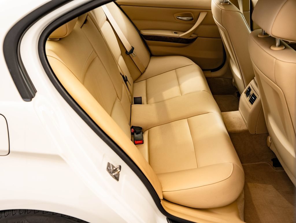 Used 2010 BMW 328i Sedan RWD image 43