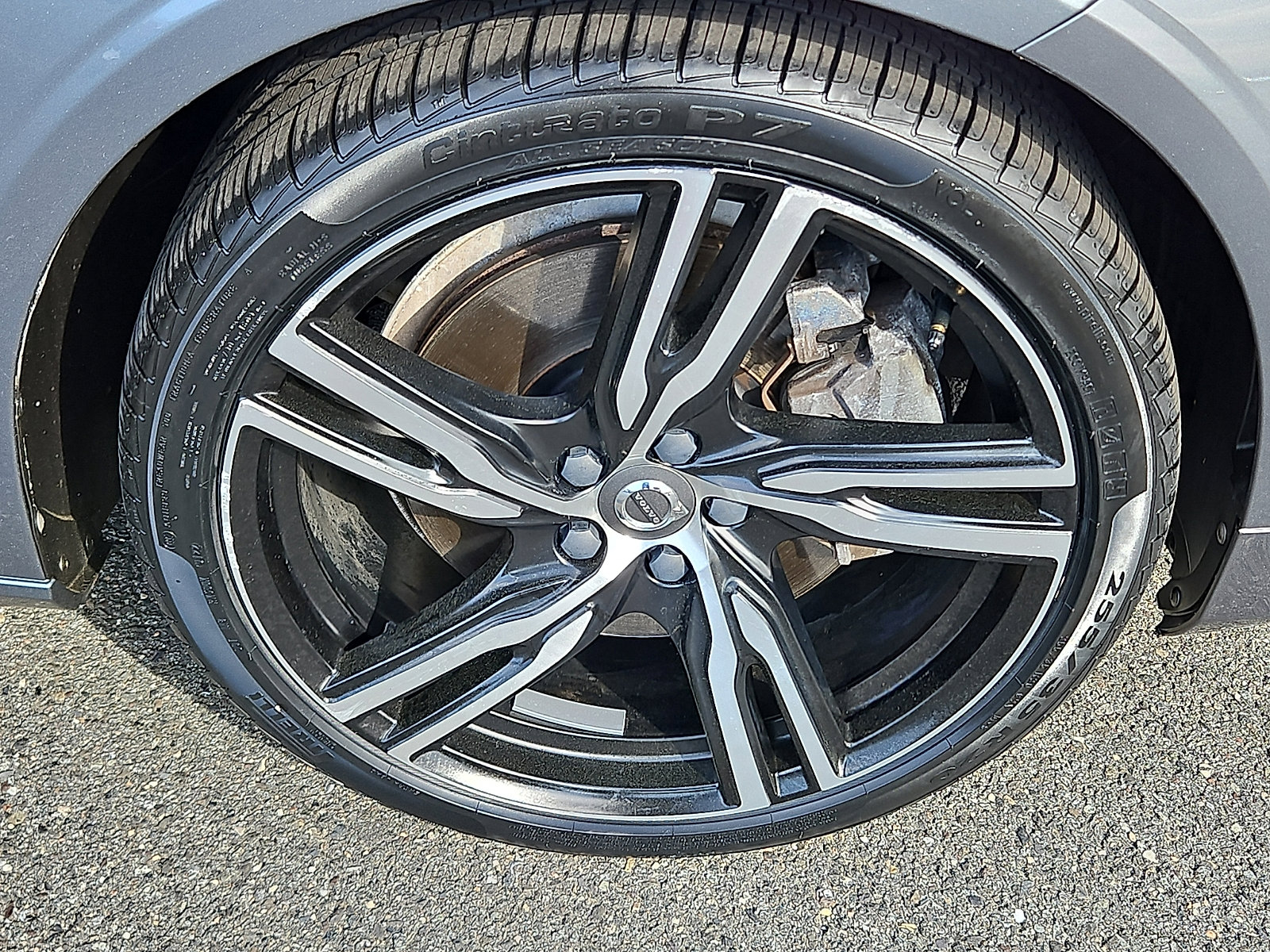 Used 2020 Volvo S90 T6 R-Design image 8