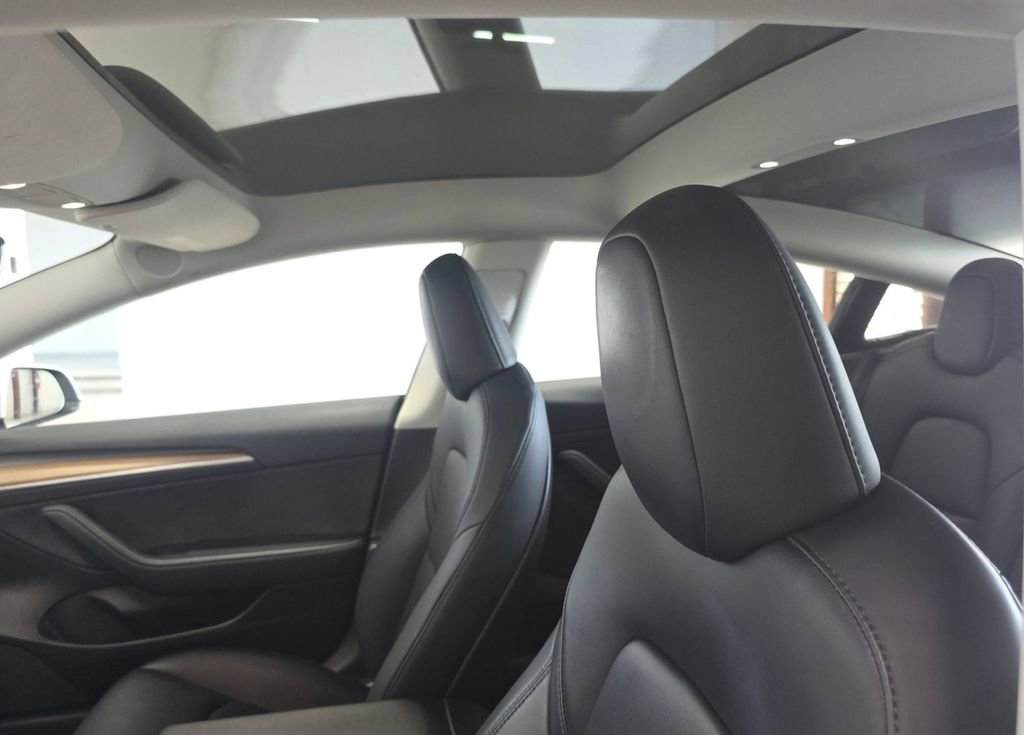 Used 2023 Tesla Model 3 Standard Range RWD image 8