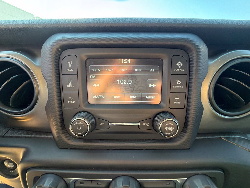 Used 2019 Jeep Wrangler Unlimited Sport S AWD/4WD image 16