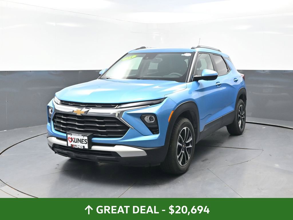 Used 2025 Chevrolet TrailBlazer LT AWD/4WD image 7