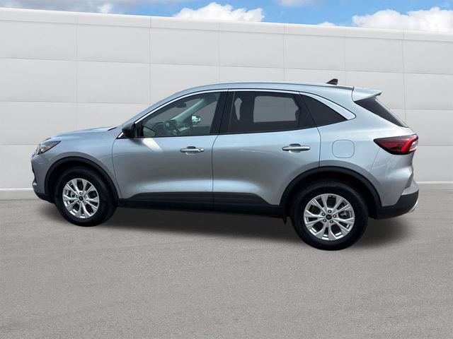 Used 2024 Ford Escape Active AWD/4WD image 2