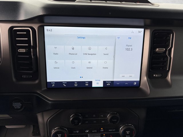 Used 2023 Ford Bronco Outer Banks w/ Sasquatch Package AWD/4WD image 14