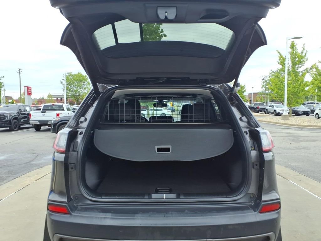 Used 2020 Jeep Cherokee Trailhawk w/ Comfort/Convenience Group AWD/4WD image 9
