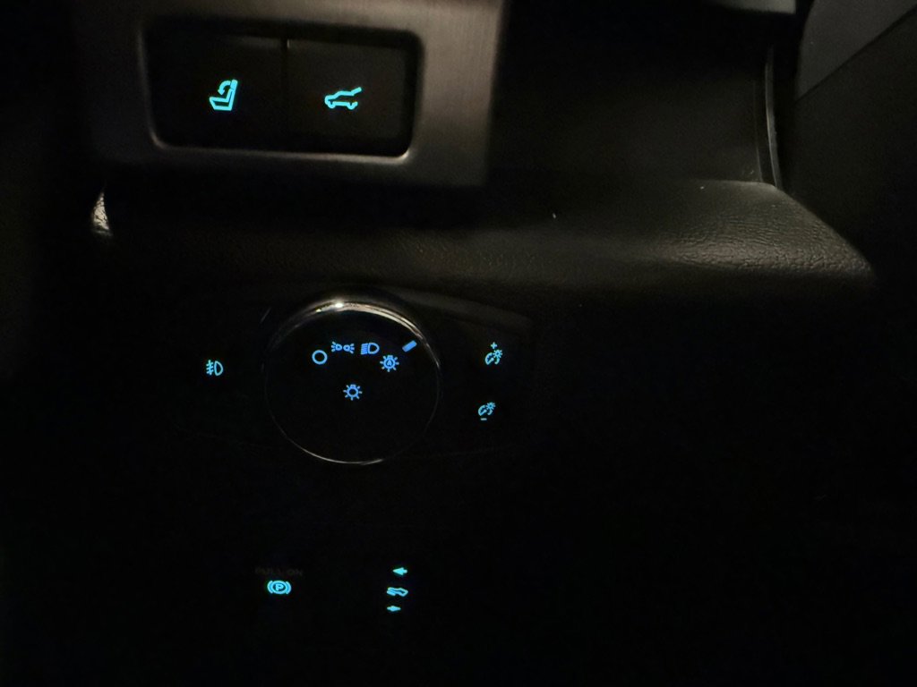 Used 2018 Ford Expedition Max Platinum image 46