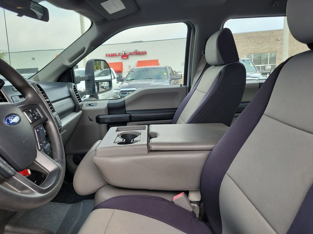 Used 2019 Ford F550 2WD Crew Cab Super Duty w/ Power Equipment Group image 13