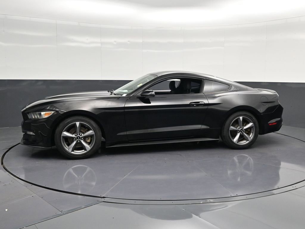 Used 2016 Ford Mustang Coupe w/ Equipment Group 051A RWD image 7