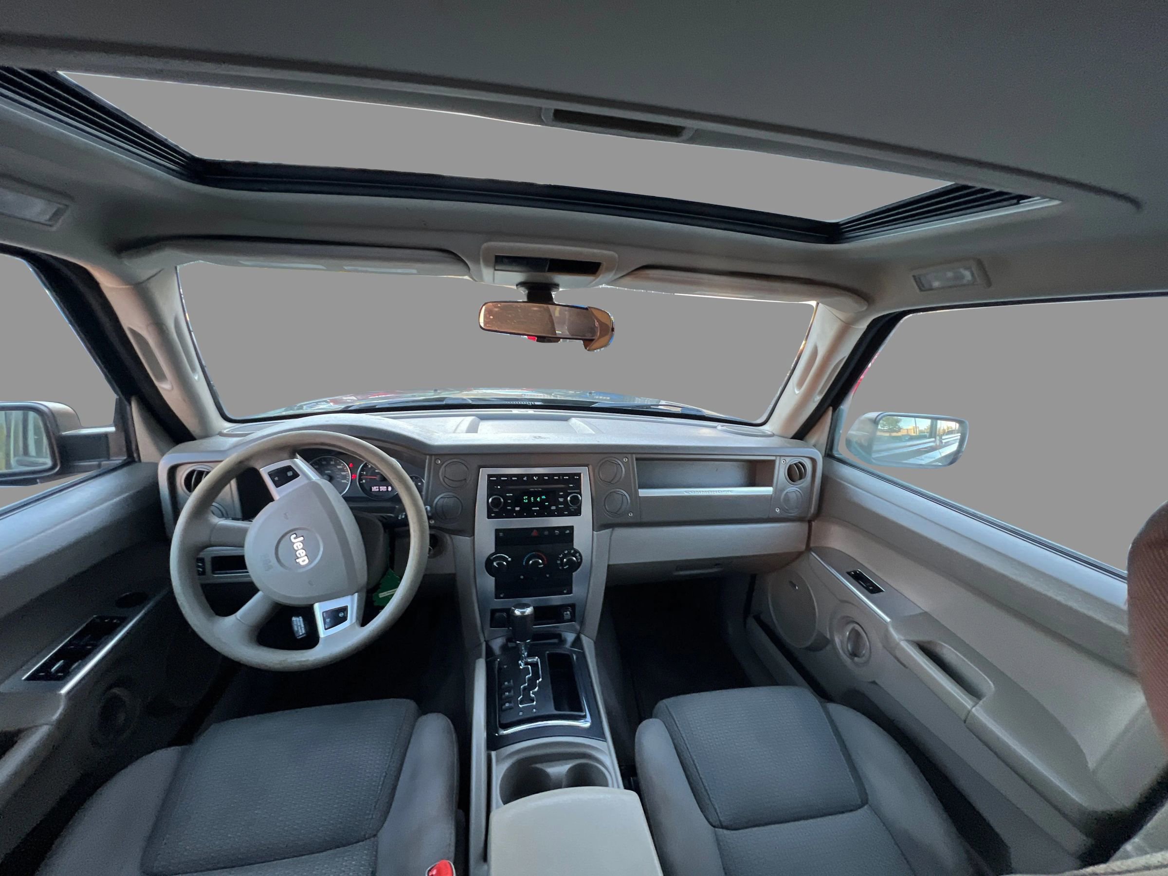 Used 2008 Jeep Commander Sport image 22