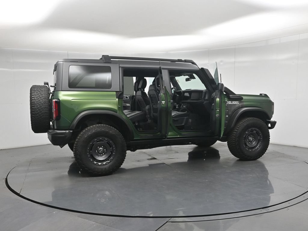 Certified 2022 Ford Bronco Everglades AWD/4WD image 4