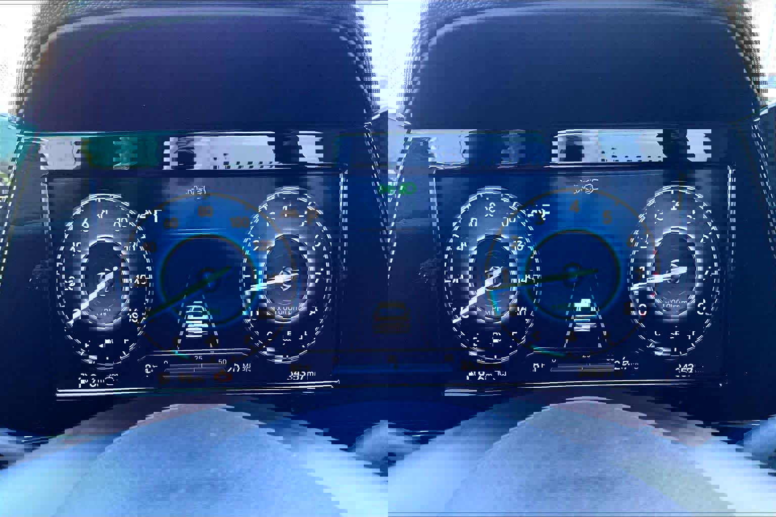 Used 2022 Hyundai Elantra SEL w/ Convenience + Premium Package image 29