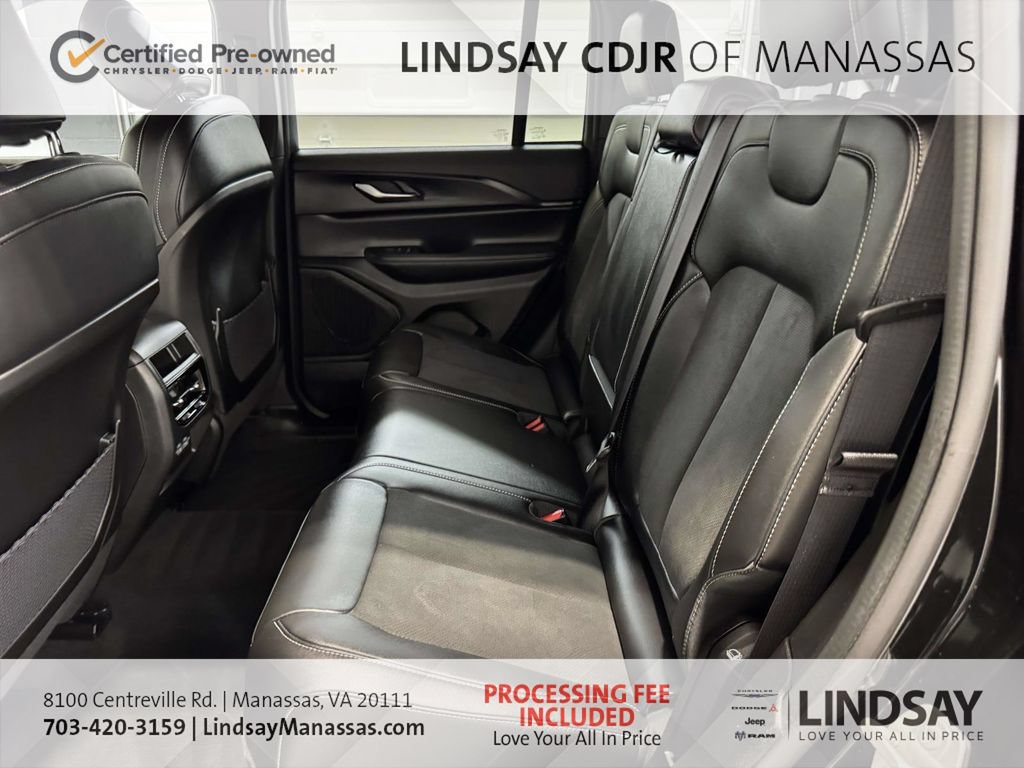 Used 2024 Jeep Grand Cherokee Altitude AWD/4WD image 22