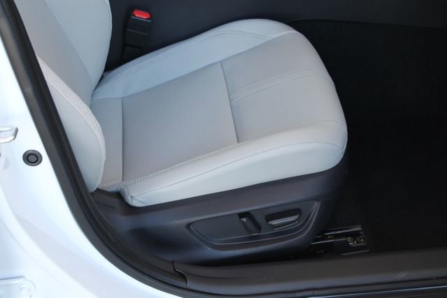 Used 2026 Toyota Camry XLE FWD image 24