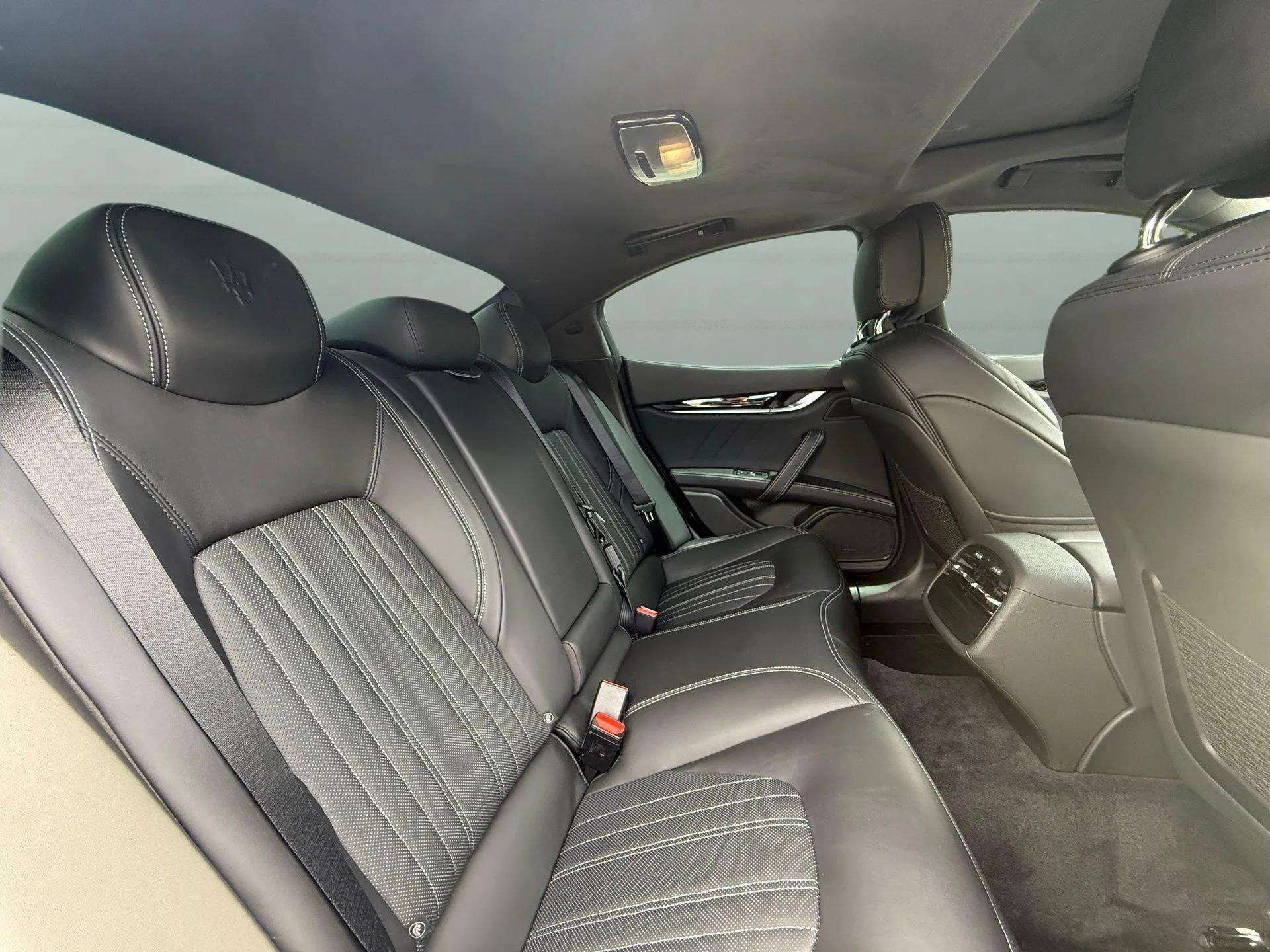 Certified 2023 Maserati Ghibli Modena Q4 AWD/4WD image 17