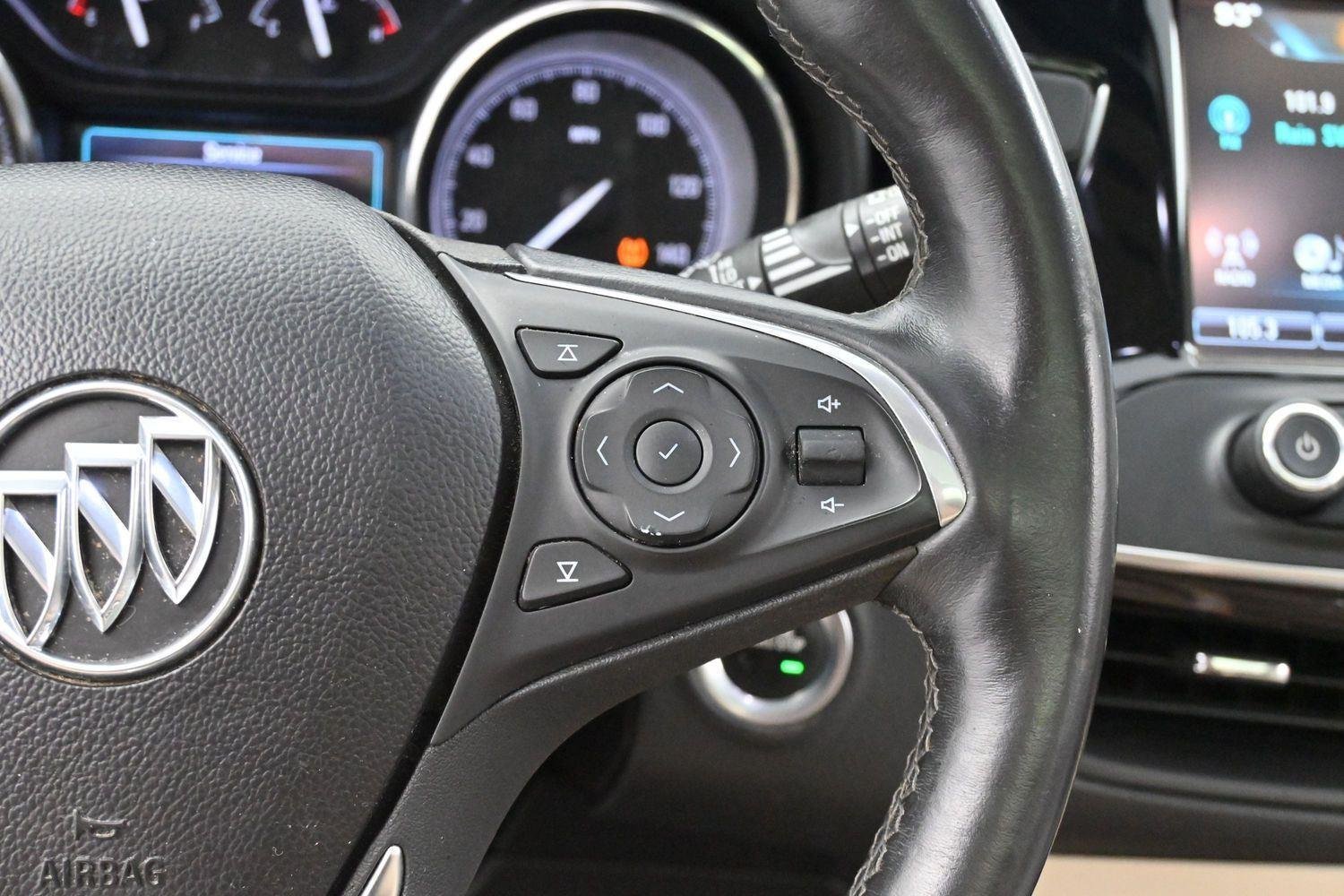 Used 2019 Buick Envision Essence FWD image 16
