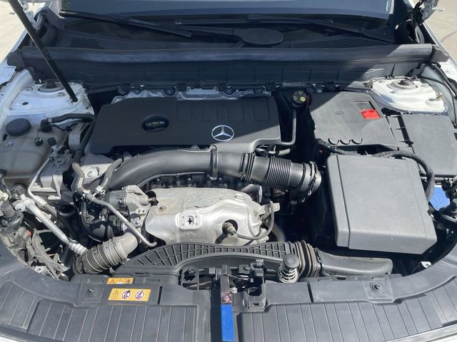Used 2022 Mercedes-Benz GLB 250 w/ Premium Package Lite image 29