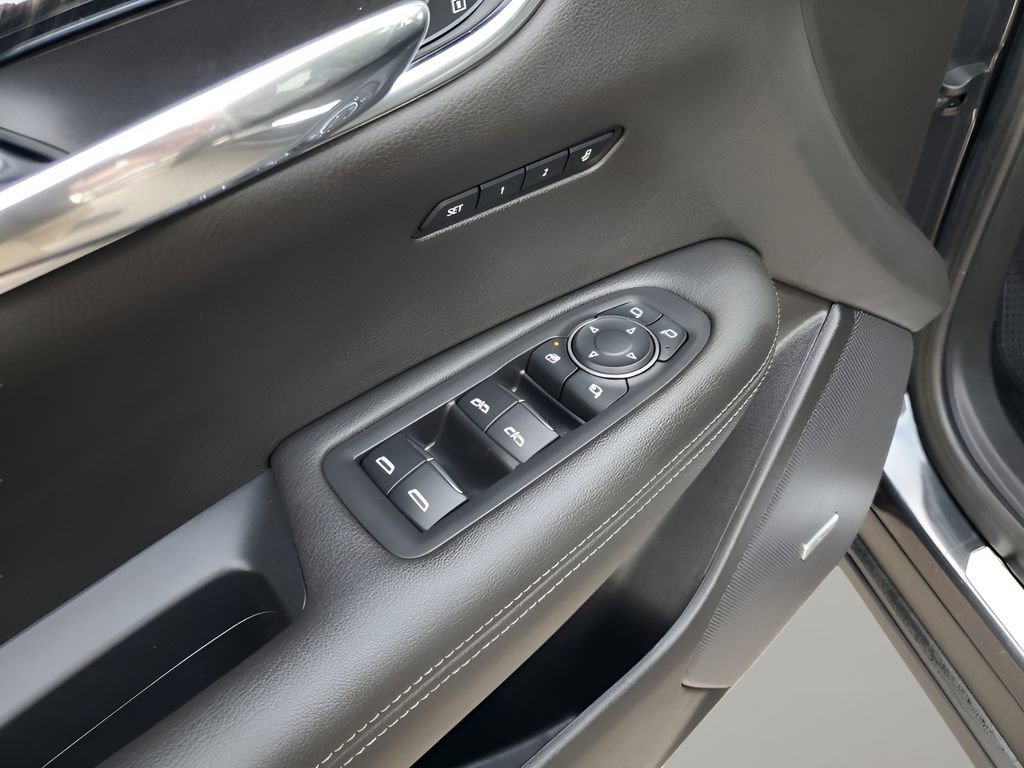 Used 2022 Cadillac XT6 Premium Luxury image 37