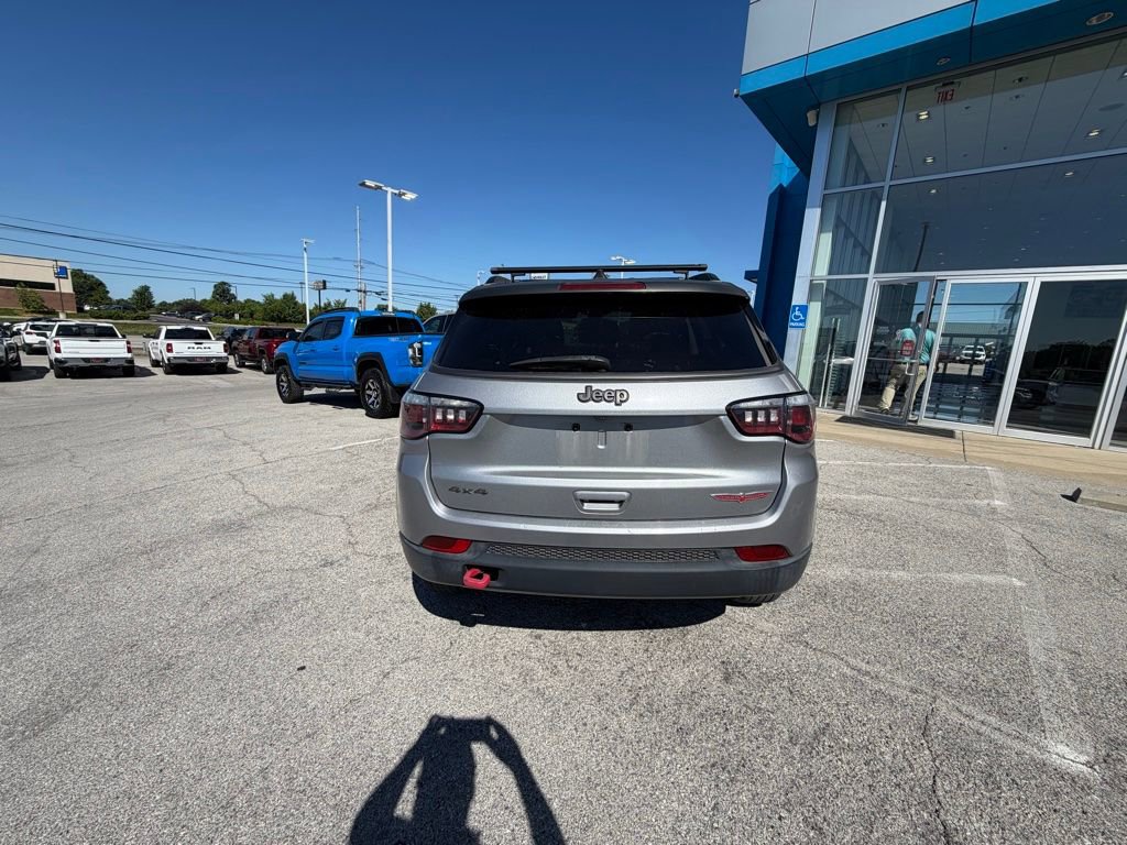 Used 2019 Jeep Compass Trailhawk AWD/4WD image 5