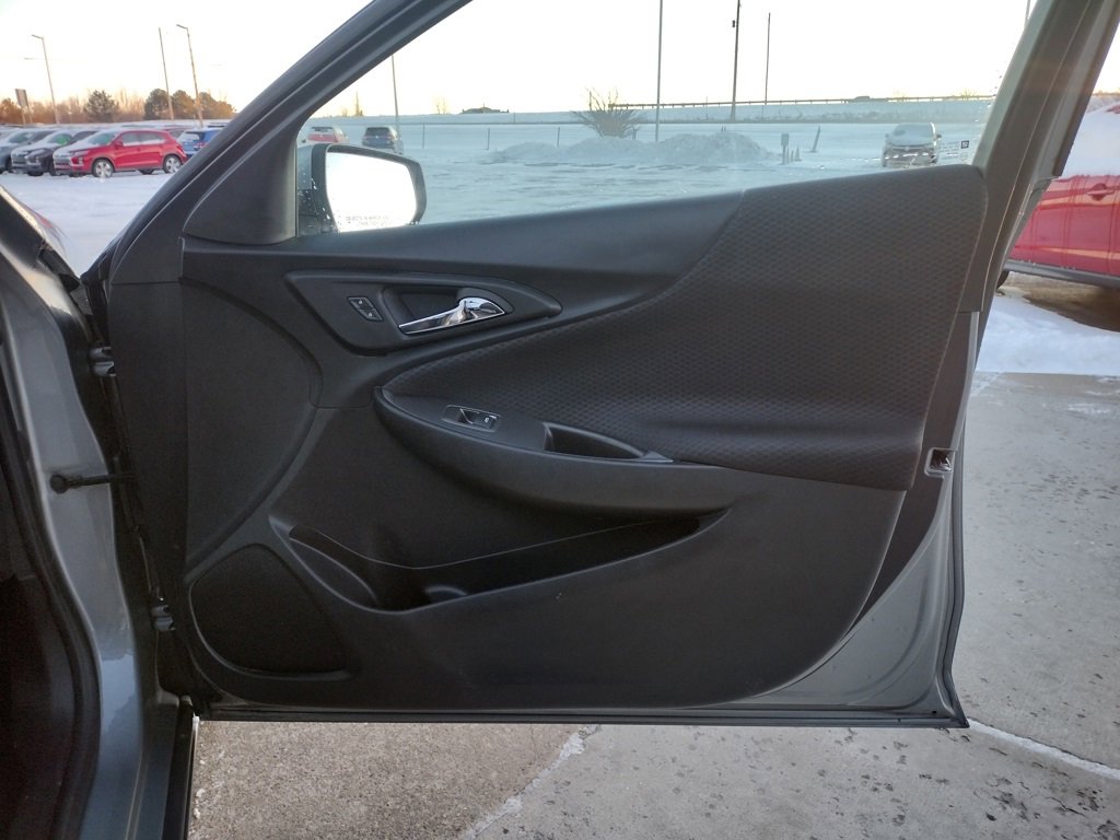 Used 2024 Chevrolet Malibu LT image 21