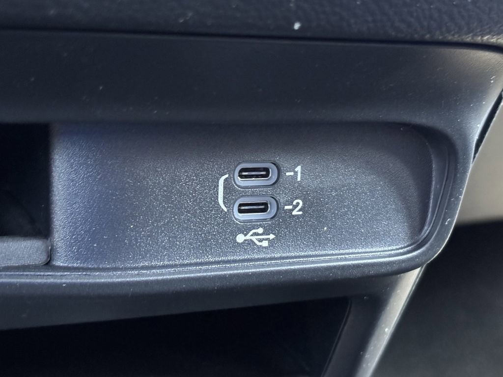 New 2026 Chrysler Voyager LX FWD image 18