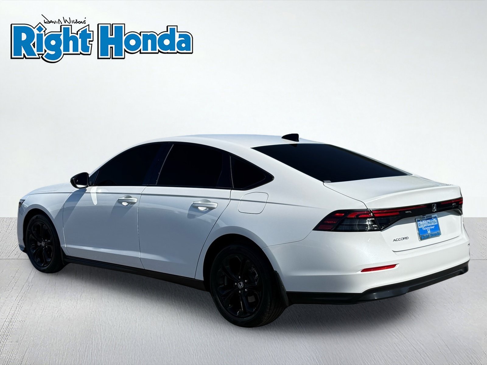 Certified 2025 Honda Accord SE image 4