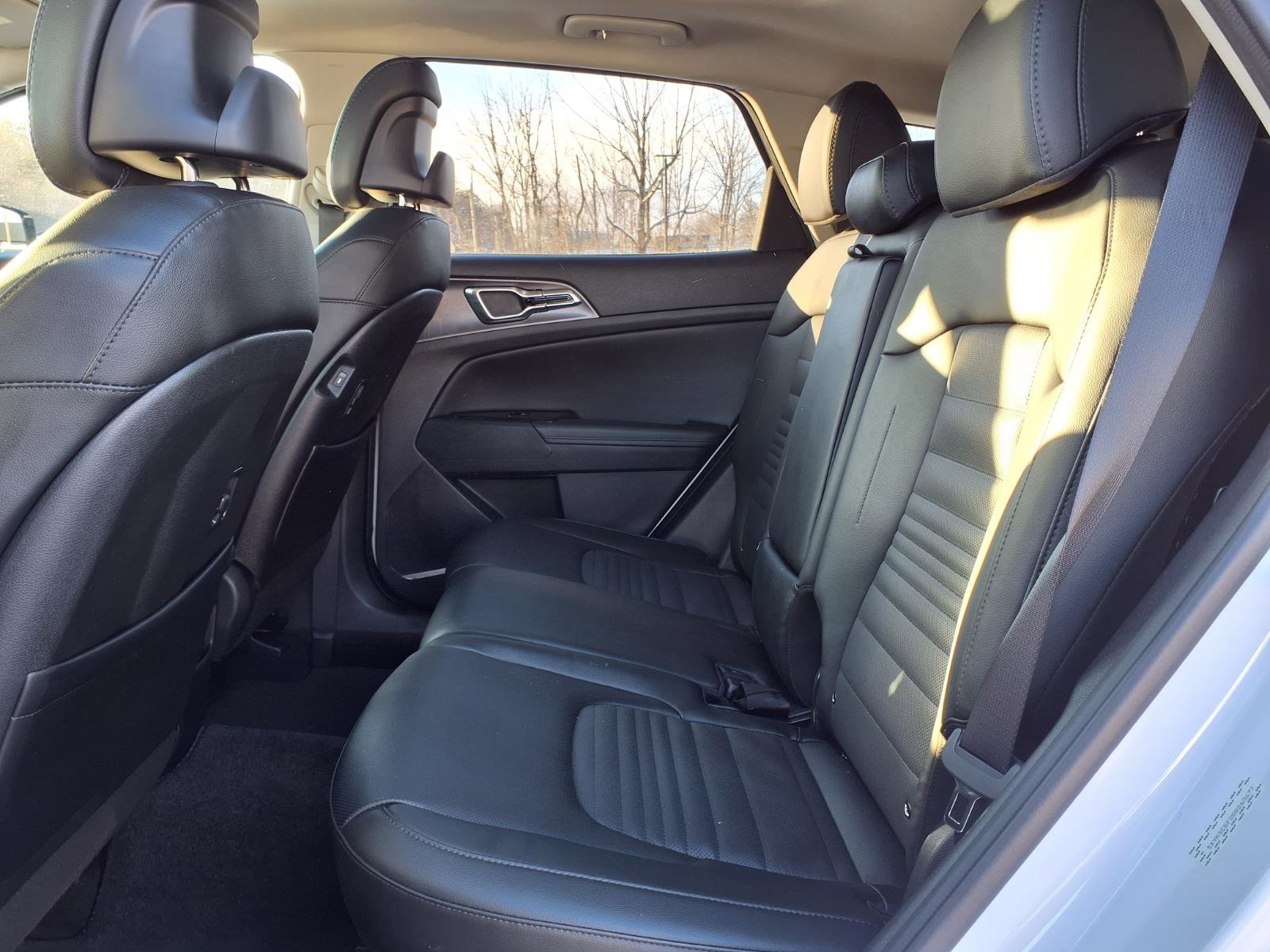 Certified 2025 Kia Sportage SX AWD/4WD image 7