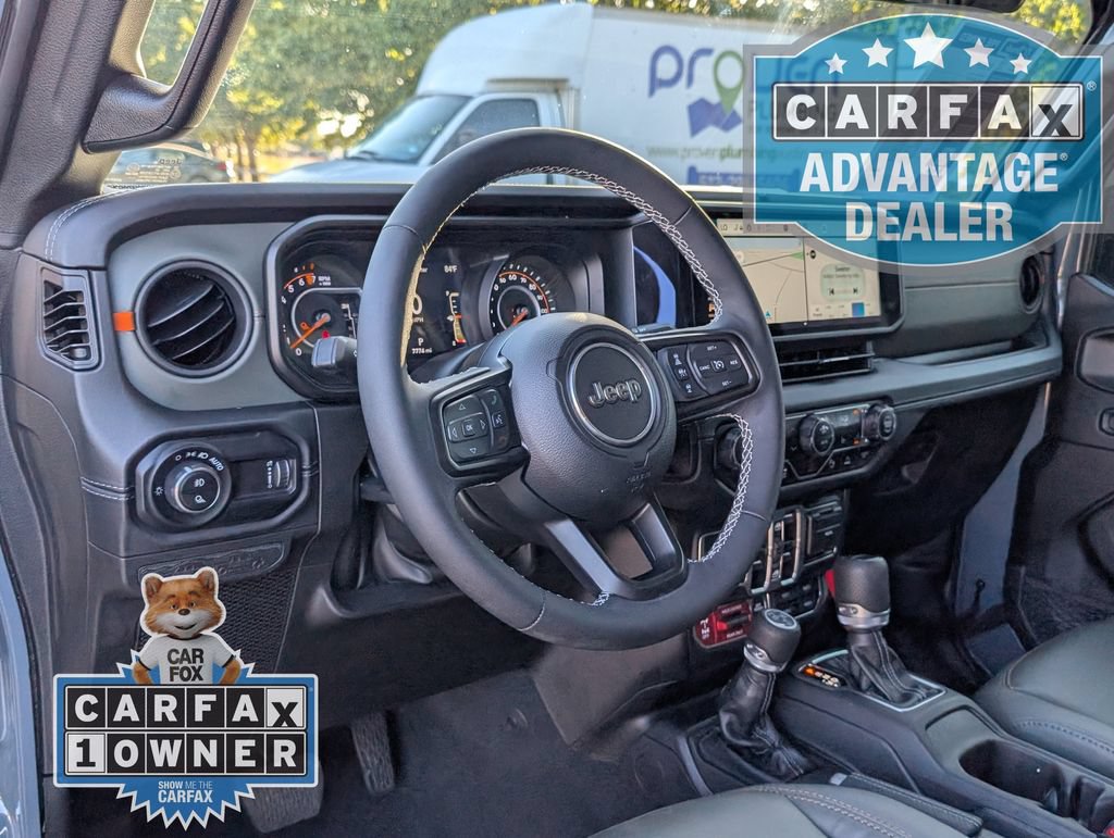 Used 2025 Jeep Gladiator Mojave AWD/4WD image 5
