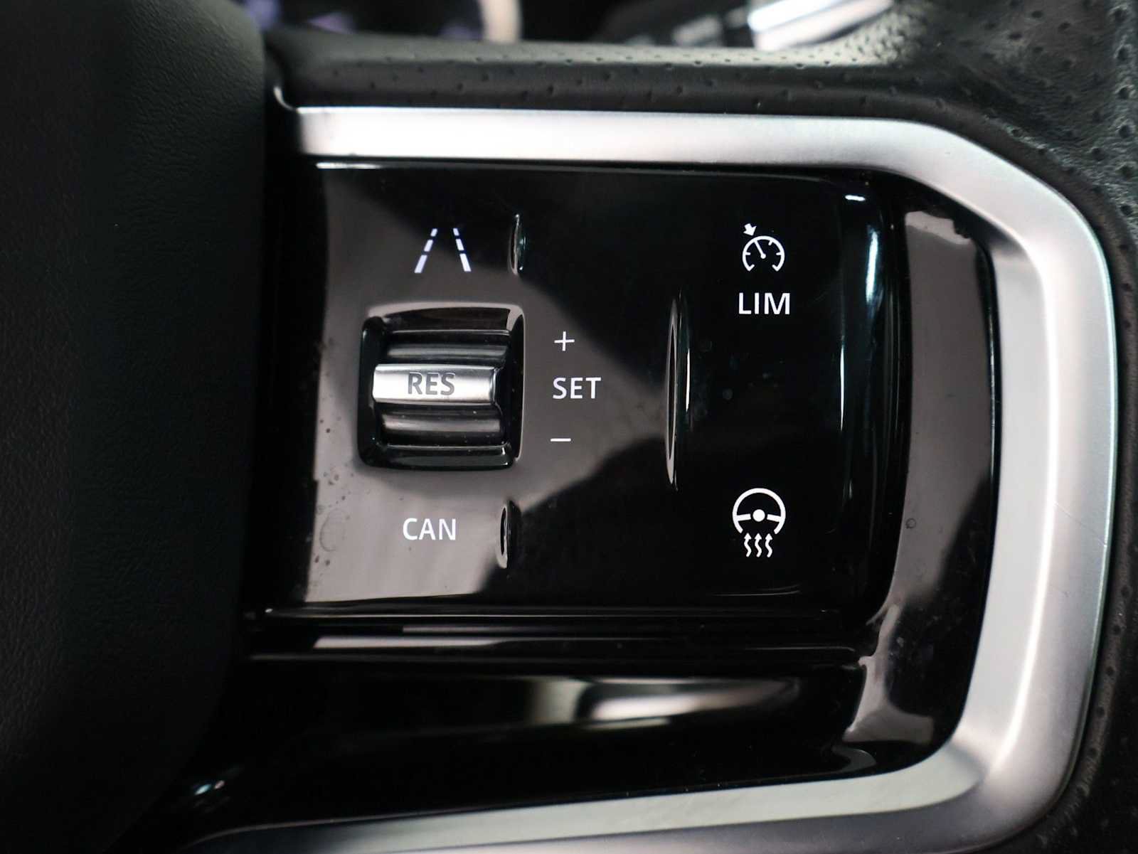 Used 2022 Land Rover Discovery Sport S R-Dynamic AWD/4WD image 26