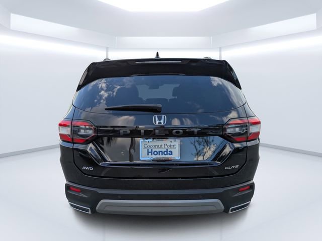 Used 2023 Honda Pilot Elite image 4