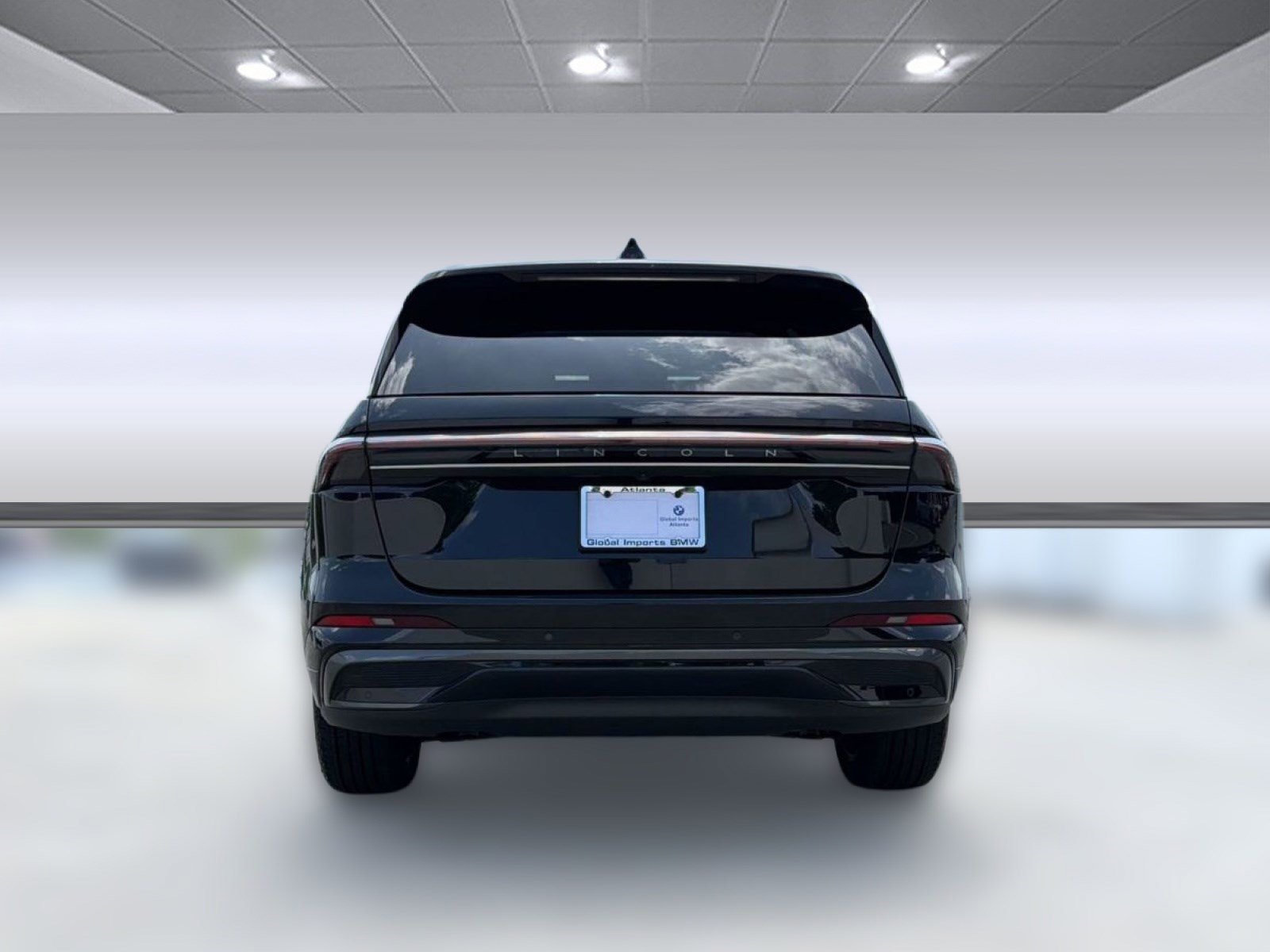 Used 2024 Lincoln Nautilus Reserve w/ Equipment Group 202A AWD/4WD image 8
