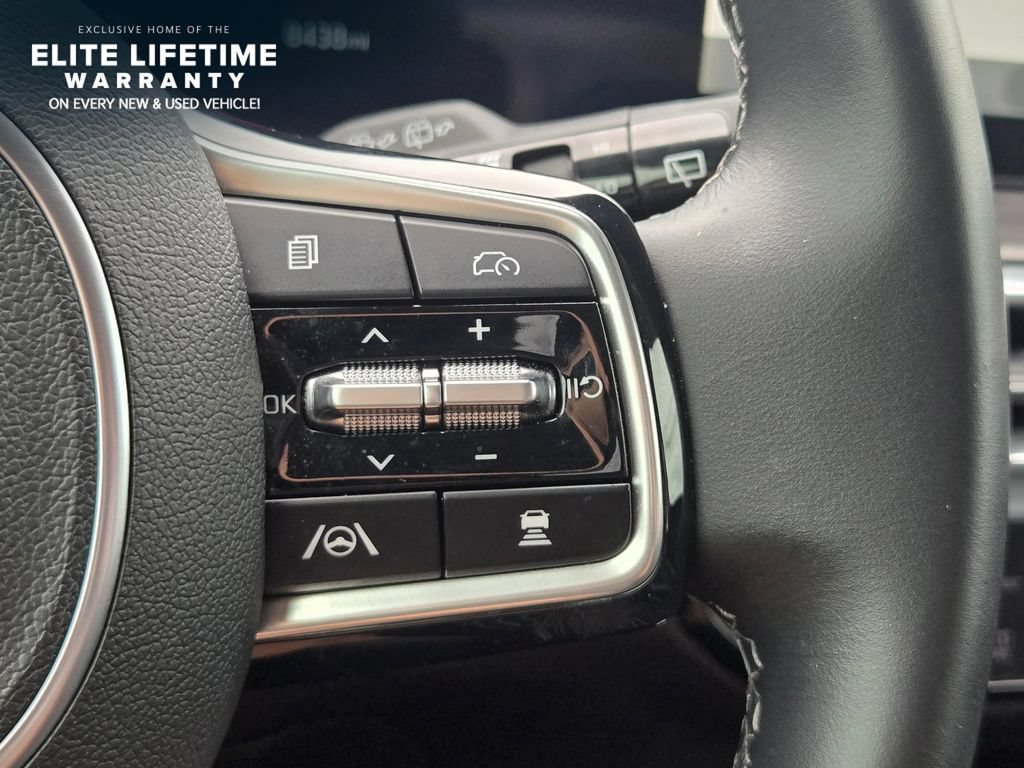 Certified 2025 Kia Sorento SX AWD/4WD image 27