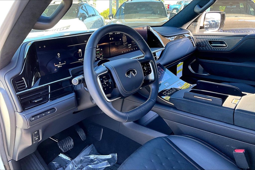 Used 2026 INFINITI QX80 Autograph w/ Premium Cargo Package AWD/4WD image 14