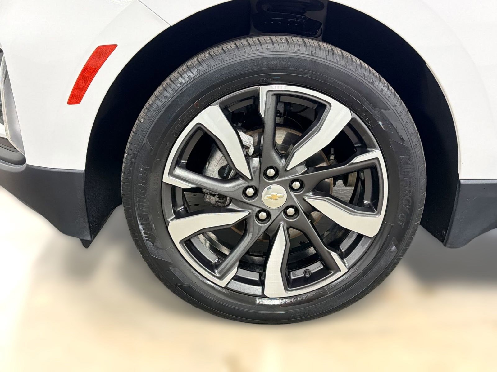 Used 2022 Chevrolet Equinox LT FWD image 12