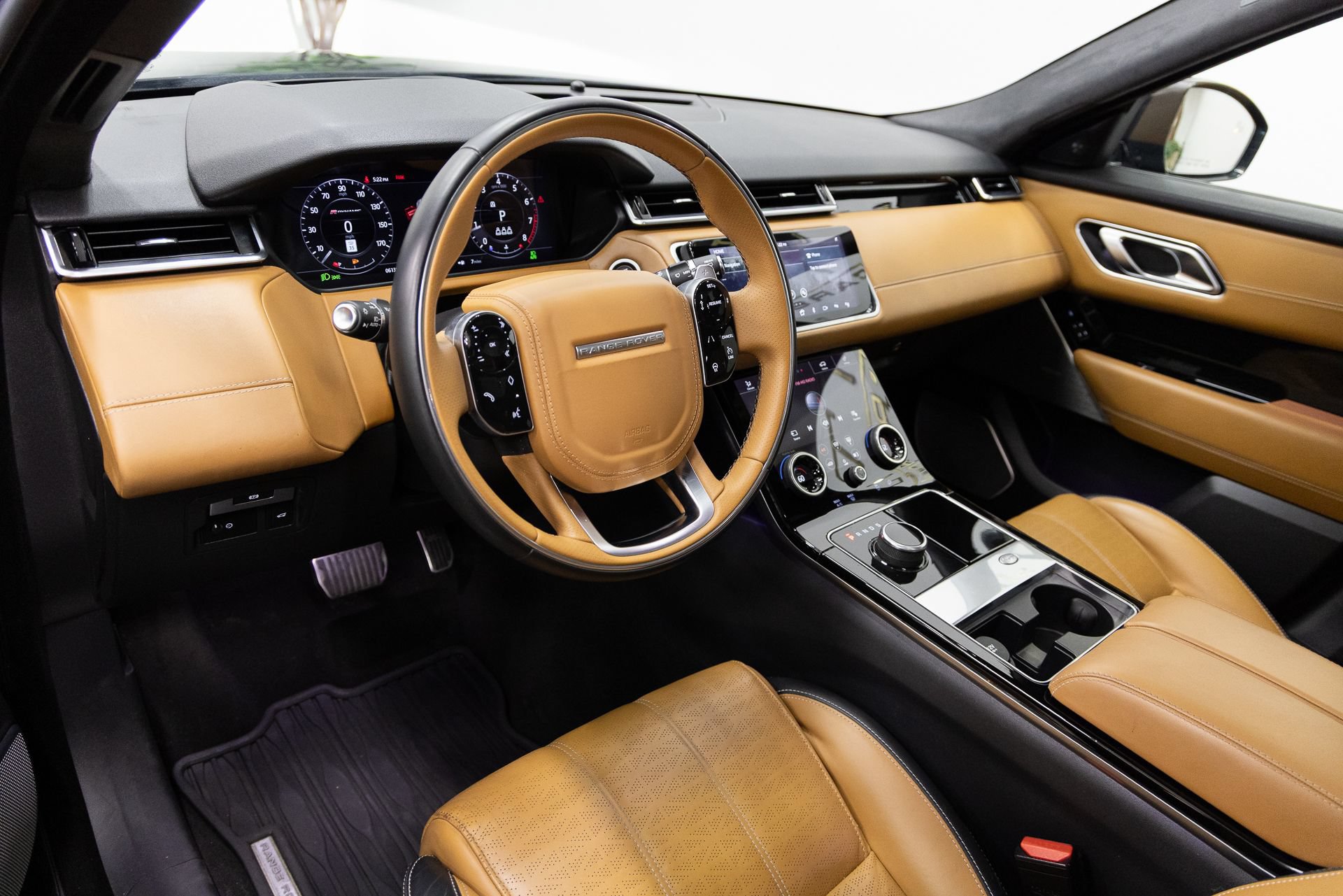 Used 2019 Land Rover Range Rover Velar R-Dynamic HSE AWD/4WD image 6