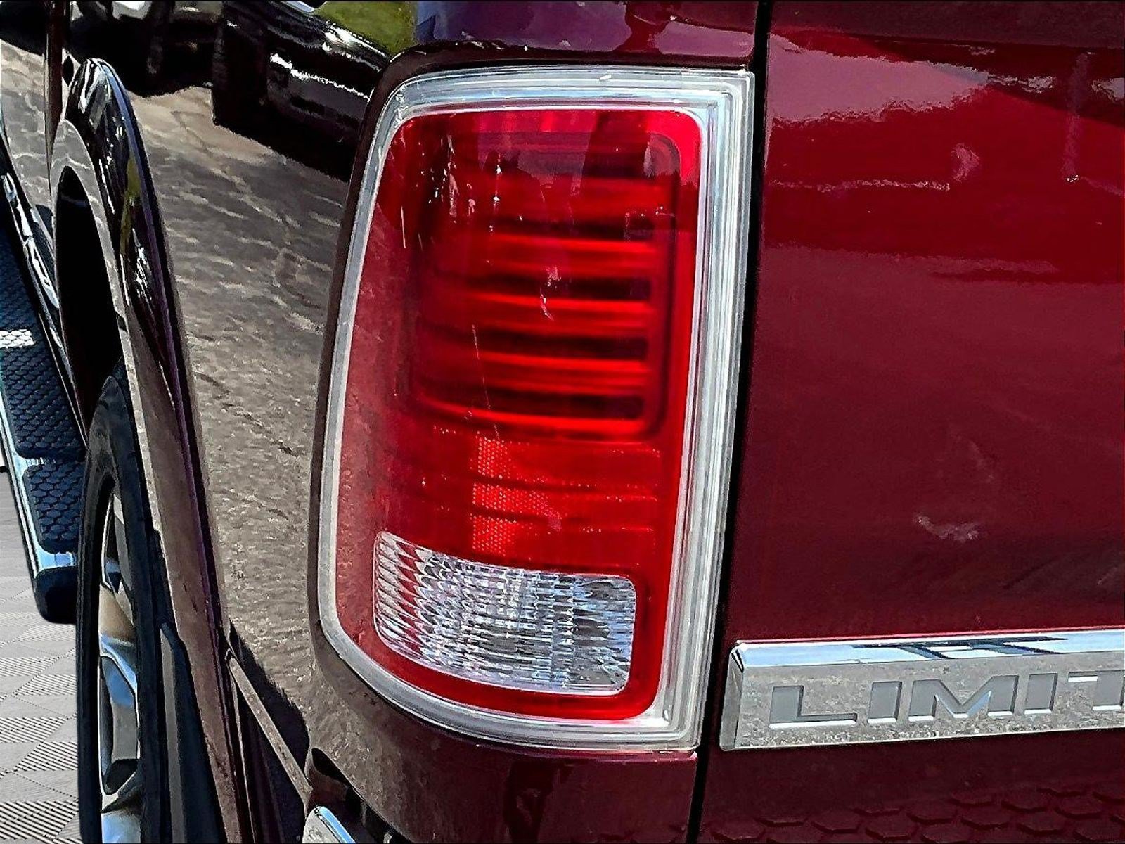 Used 2017 RAM 1500 Limited AWD/4WD image 22