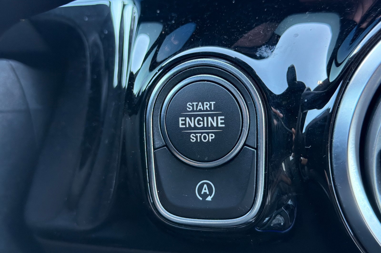 Certified 2025 Mercedes-Benz GLA 250 image 27