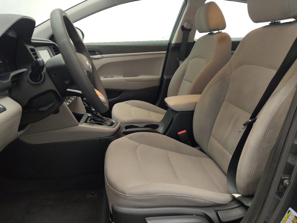 Used 2020 Hyundai Elantra SE FWD image 17