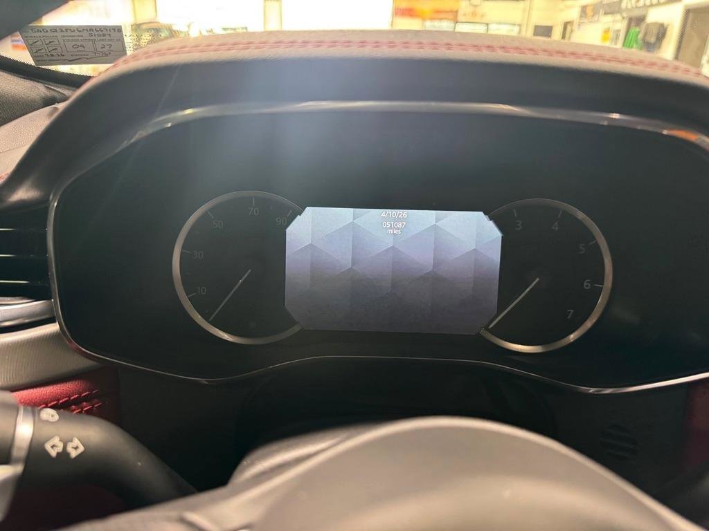 Used 2021 Jaguar F-PACE R-Dynamic S image 32