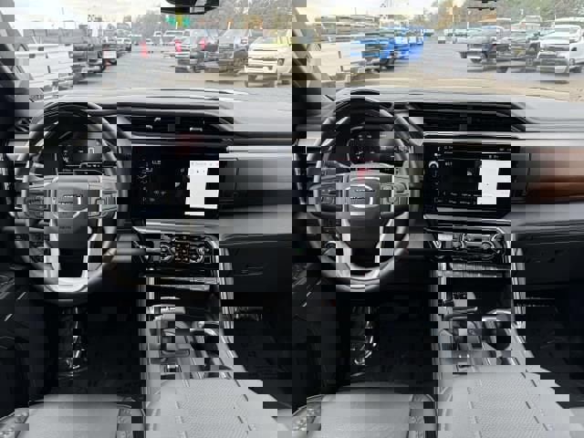 Used 2024 GMC Sierra 1500 Denali image 15