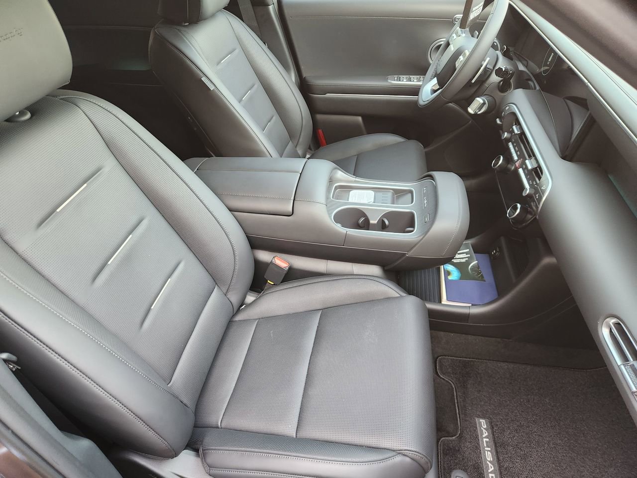 New 2026 Hyundai Palisade Calligraphy AWD/4WD image 11