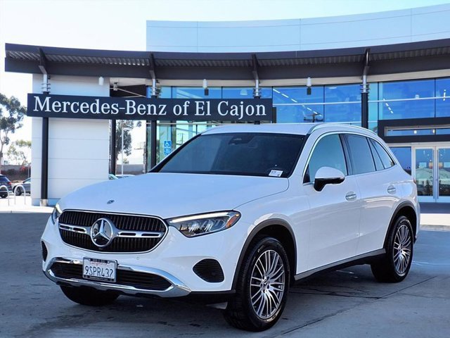 Used 2025 Mercedes-Benz GLC 300 image 1