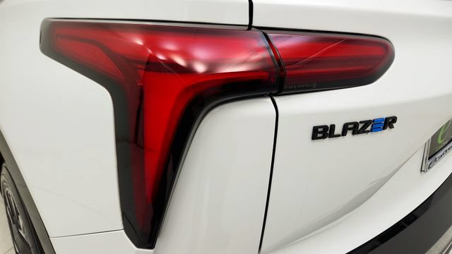 Used 2024 Chevrolet Blazer EV RS AWD/4WD image 27