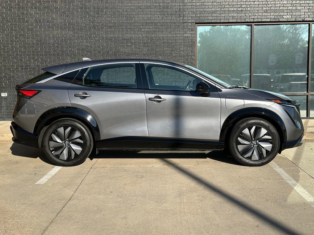 Used 2023 Nissan Ariya Engage image 8